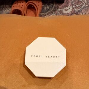 Fenty Beauty Illuminator Hustla Baby -New